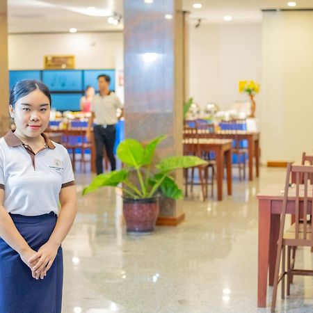 Sisombat Plaza Hotel Vang Vieng Eksteriør bilde