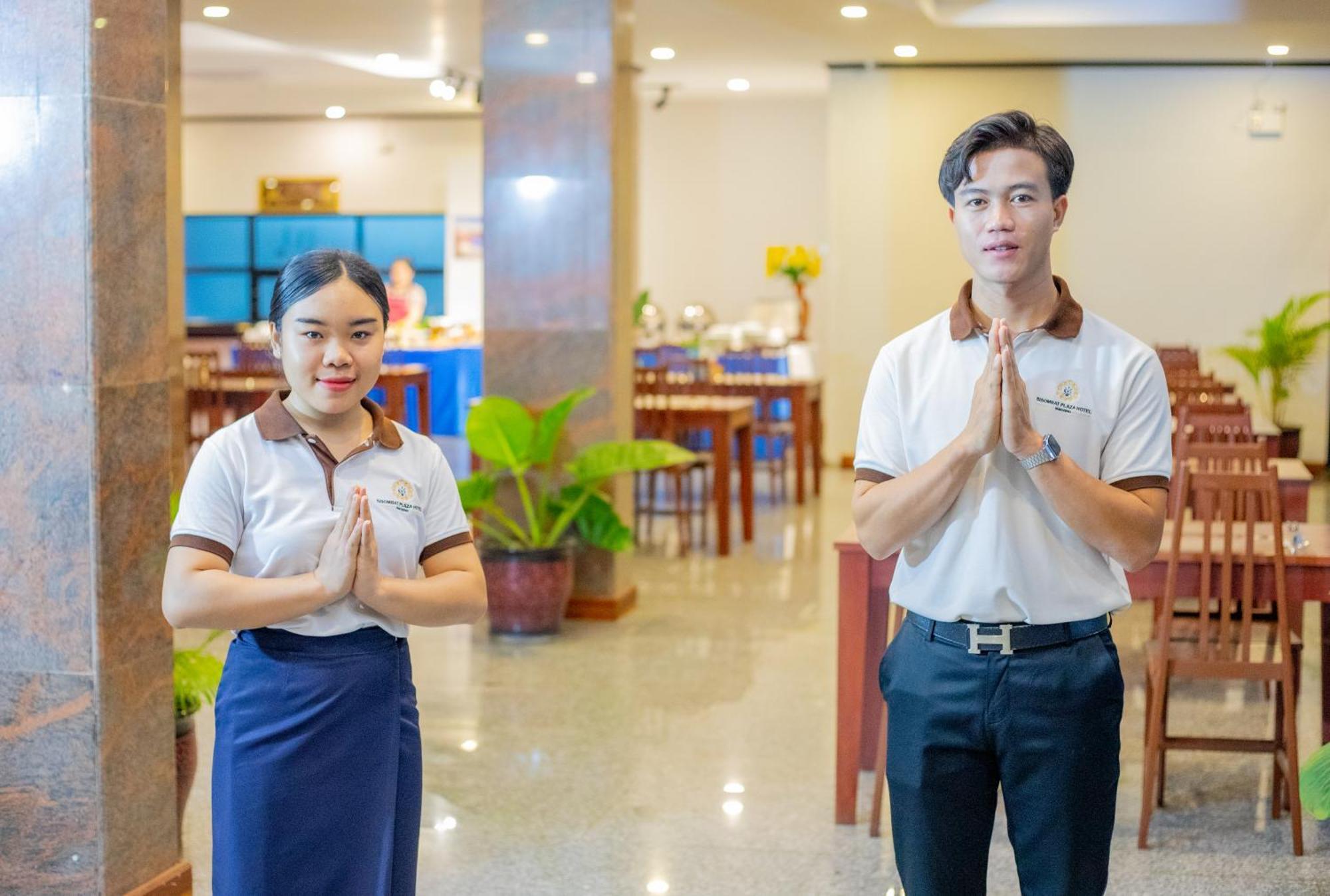 Sisombat Plaza Hotel Vang Vieng Eksteriør bilde
