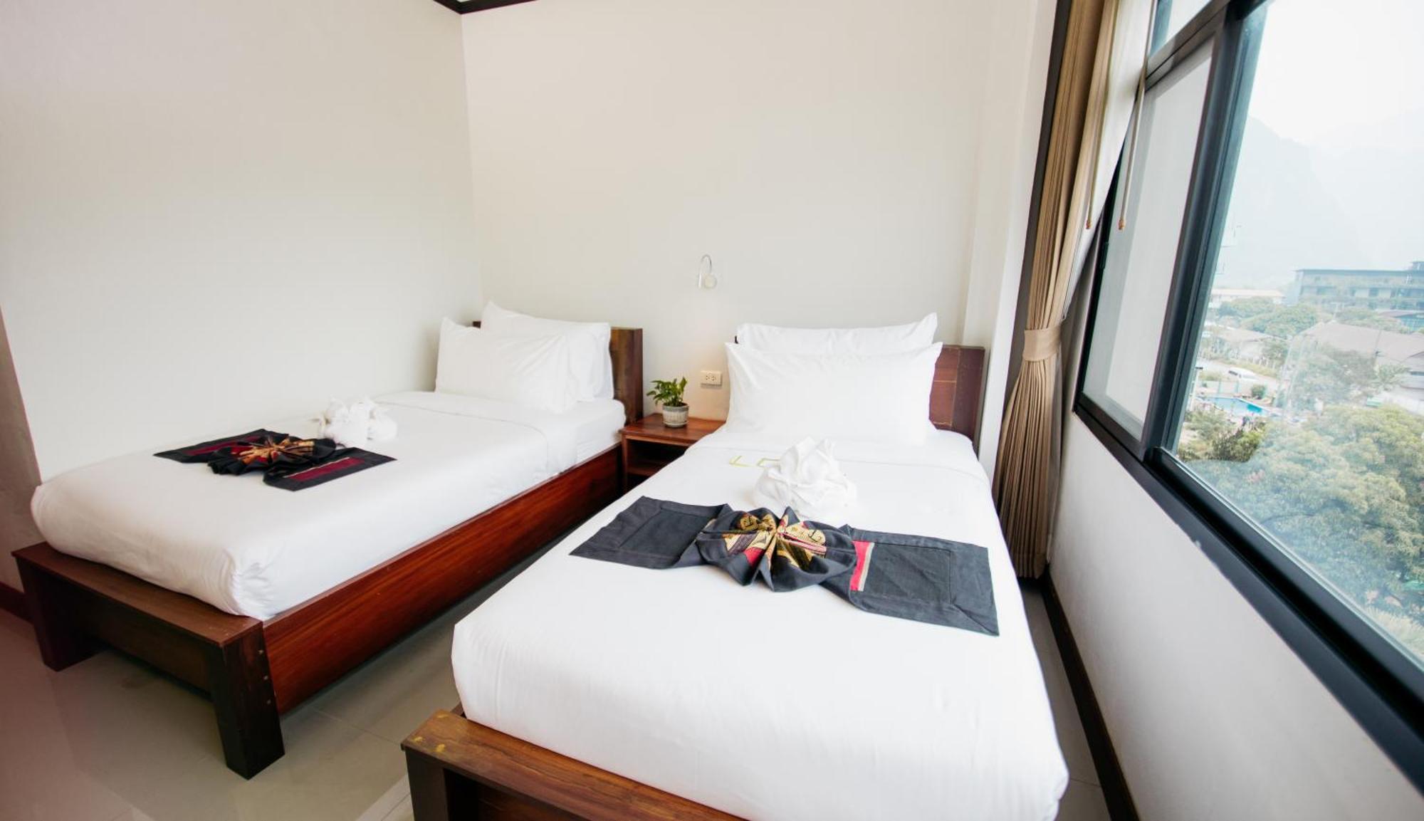 Sisombat Plaza Hotel Vang Vieng Eksteriør bilde