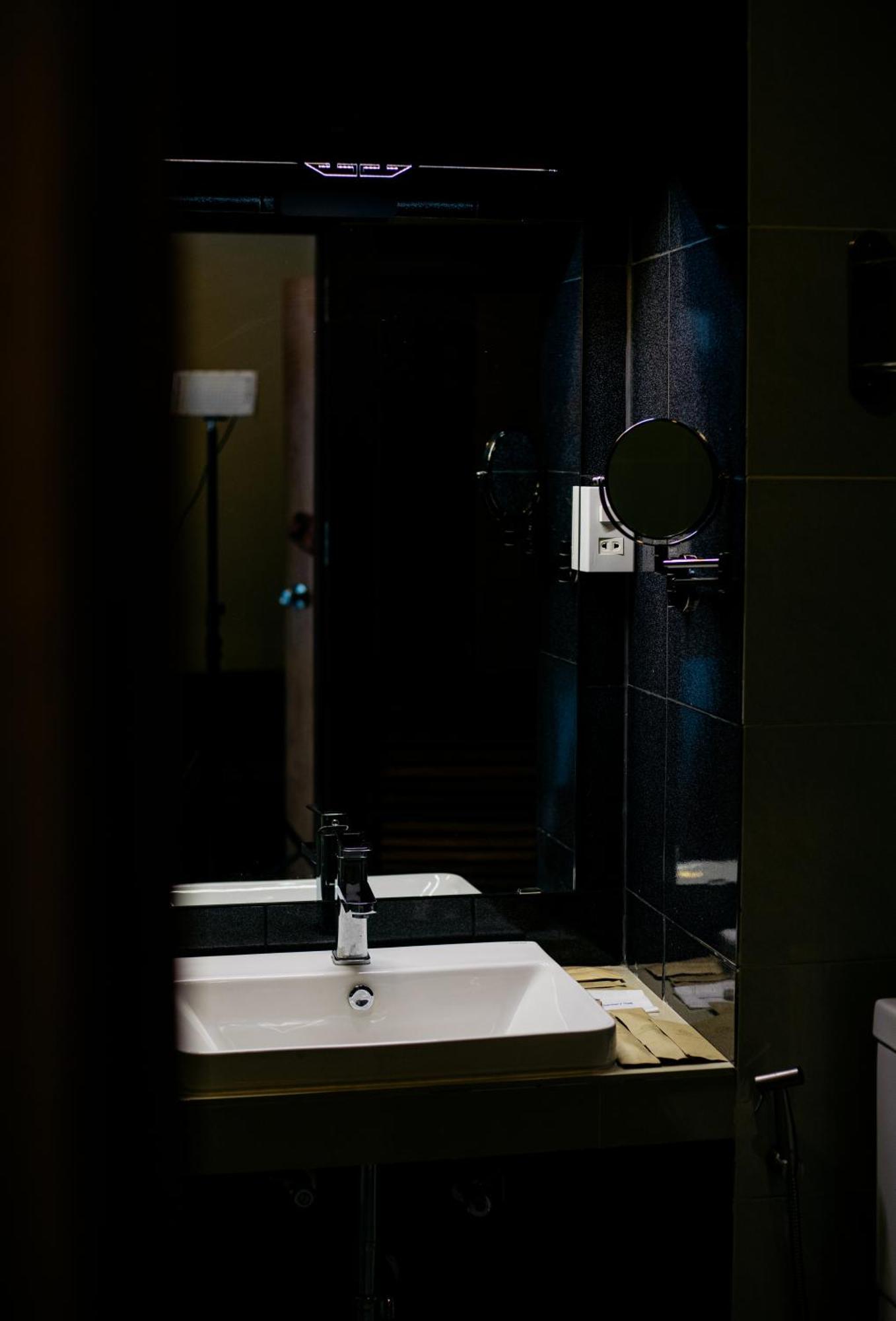 Sisombat Plaza Hotel Vang Vieng Eksteriør bilde